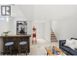 29 SUNNYCROFT Court - 30