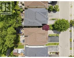 29 SUNNYCROFT Court - 46