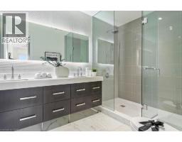 123 MAURICE Drive UnitNo. 105 - 17