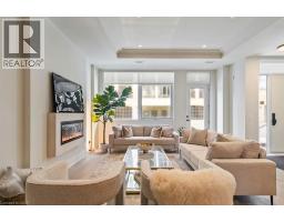 123 MAURICE Drive UnitNo. 105 - 4