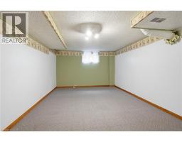 147 VILLAGE Road - 29