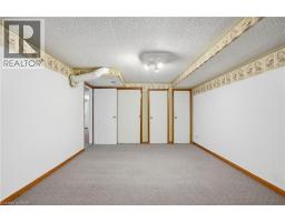 147 VILLAGE Road - 30