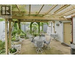 147 VILLAGE Road - 32