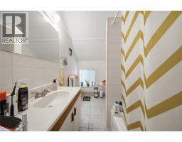 160 QUEEN Street - 9