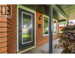 120 ARROWHEAD Crescent - 4