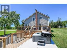 41 ERIE Street S - 3