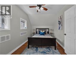 41 ERIE Street S - 33