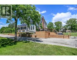41 ERIE Street S - 40