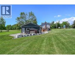 41 ERIE Street S - 45