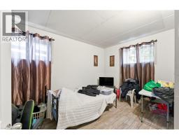 1745 KING Street E - 32