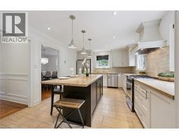 3092 SHANNON Crescent - 12