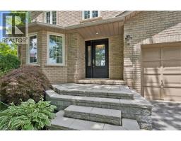 3092 SHANNON Crescent - 2