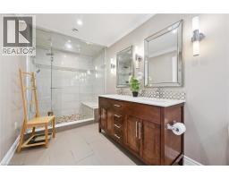 3092 SHANNON Crescent - 21