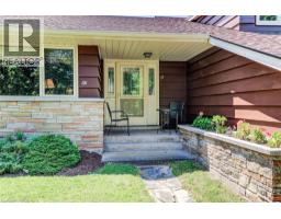 97 WESTMOUNT Road S - 7