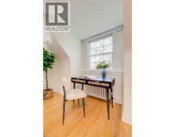 560 BLYTHWOOD Road - 17