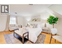 560 BLYTHWOOD Road - 18