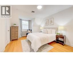 560 BLYTHWOOD Road - 19