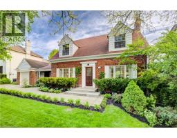 560 BLYTHWOOD Road - 2