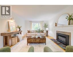560 BLYTHWOOD Road - 4