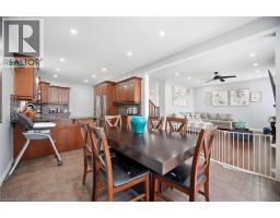 79 GARINGER Crescent - 18