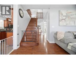 79 GARINGER Crescent - 24