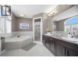 79 GARINGER Crescent - 29