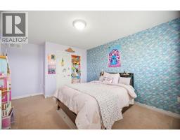 79 GARINGER Crescent - 32