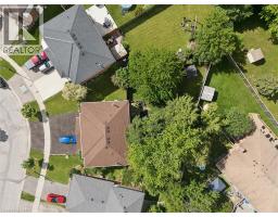 282 NEWBURY Drive - 37
