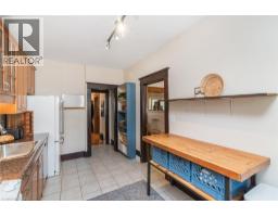 9 SENATOR Avenue - 16