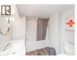 9 SENATOR Avenue - 42