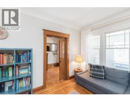 9 SENATOR Avenue - 9
