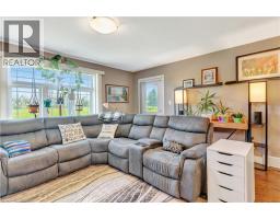 25 CLAYTON Street - 10