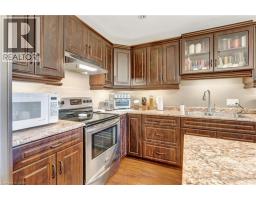 25 CLAYTON Street - 6