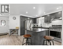 256 TAIT Crescent - 11