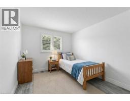 256 TAIT Crescent - 27