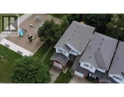 256 TAIT Crescent - 36