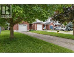 256 TAIT Crescent - 6
