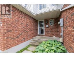 256 TAIT Crescent - 7