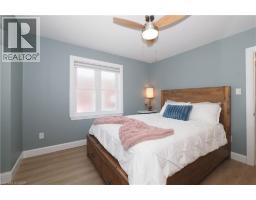 784 ELIZABETH Street - 23