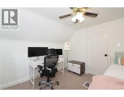 784 ELIZABETH Street - 32