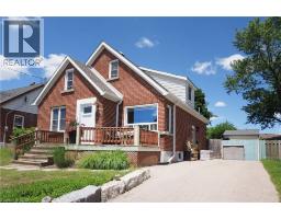 784 ELIZABETH Street - 4