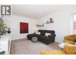 784 ELIZABETH Street - 8