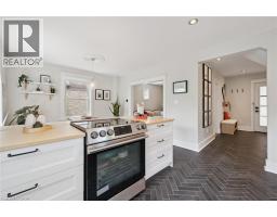 131 SURREY Street E - 15
