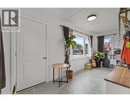 47 SULLIVAN Avenue - 32