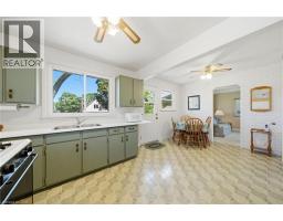 89 CHARLOTTE Street - 13