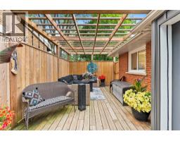 8 BENDAMERE Drive - 34