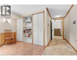 20 CORWIN Boulevard - 24