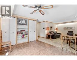 20 CORWIN Boulevard - 25