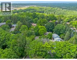 20 CORWIN Boulevard - 32