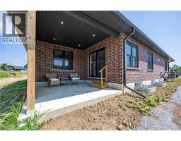 71 HUNTER Drive S - 18